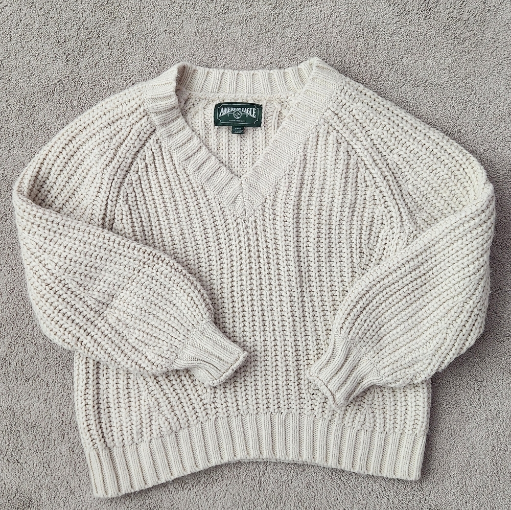 American Eagle Outfitters Chunky Knit V-Neck Sweater, Size S, Oatmeal Color